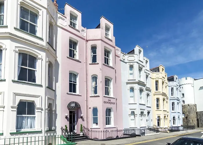The Penthouse - Luxury 1 Bed - Panorama - Tenby