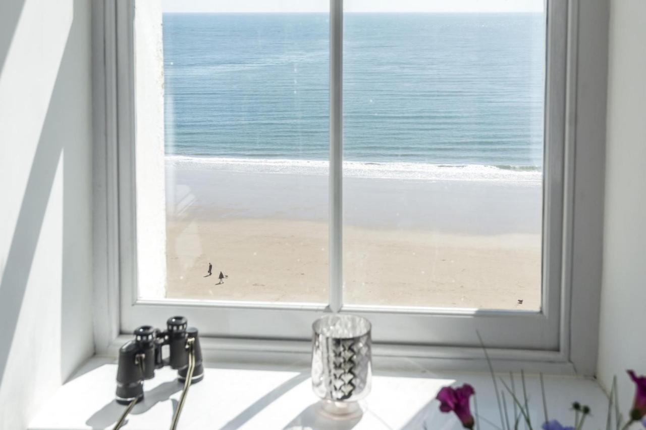 The Penthouse - Luxury 1 Bed - Panorama - * Tenby