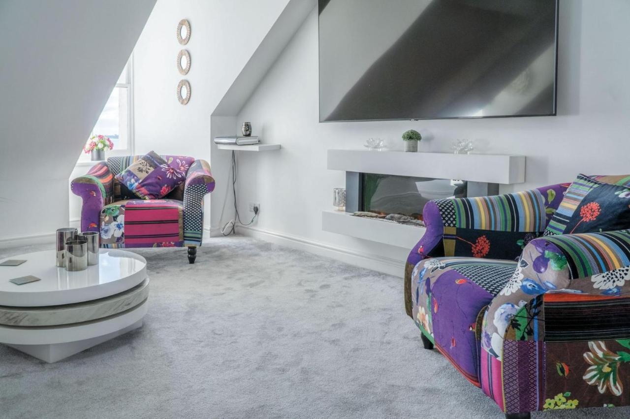 The Penthouse - Luxury 1 Bed - Panorama - Apartment Tenby