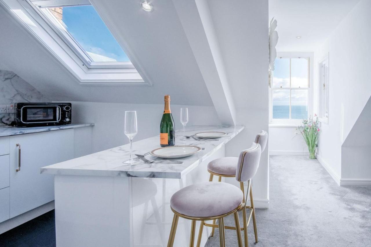 The Penthouse - Luxury 1 Bed - Panorama - Apartment *